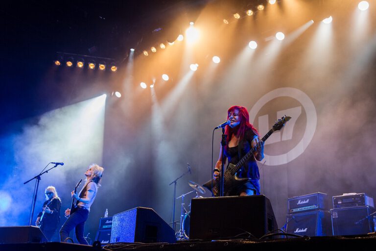 Jennifer Finch: Sie dokumentierte Punk, bevor sie ihn selbst mitprägte